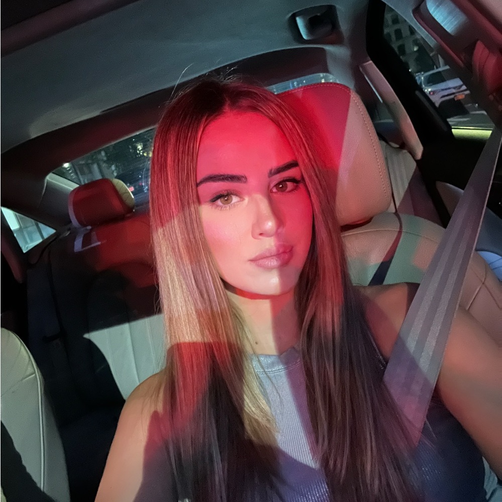 Meet your Posher, Majlinda